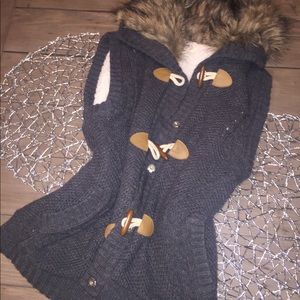 Vest knit with faux fur collar Sherpa lining gray